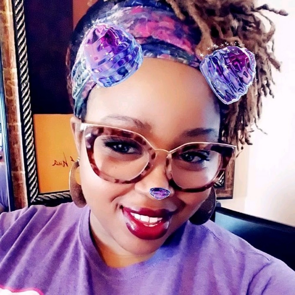 Meet your Posher, Latoya